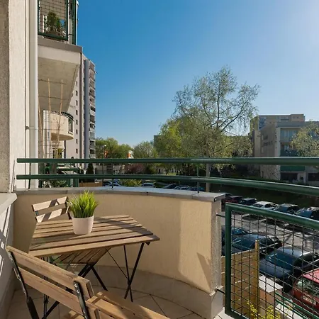 Metro Natolin Ursynow Centre Studio With Balcony By Renters * Варшава