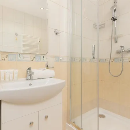 Metro Natolin Ursynow Centre Studio With Balcony By Renters *